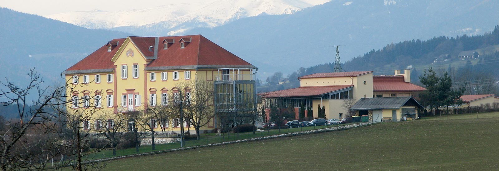 Bezirksaltenwohnheim Tigring, Schloßstraße 10 in Moosburg