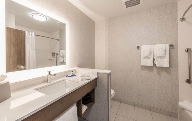 Images Holiday Inn Express & Suites Phoenix North - Happy Valley by IHG