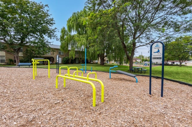 Images Hillcrest Village Apartment Homes