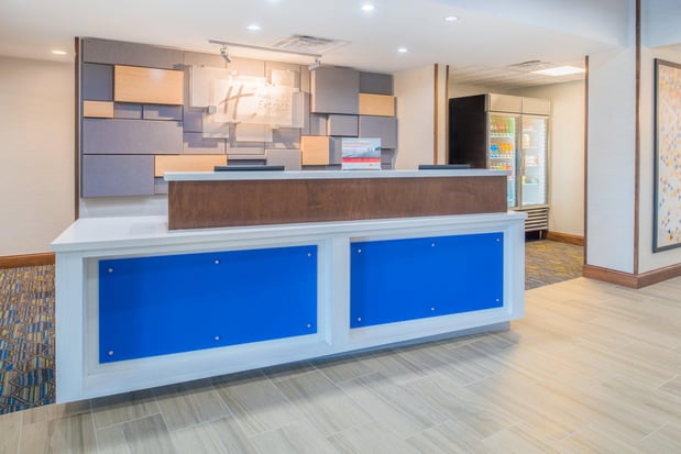 Images Holiday Inn Express & Suites Bismarck by IHG