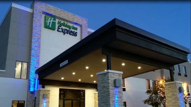 Images Holiday Inn Express & Suites Oklahoma City Airport by IHG