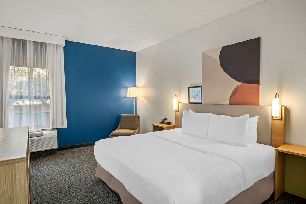 Guest room