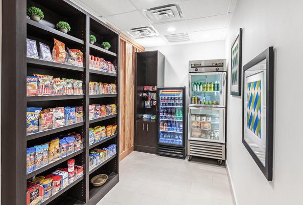 Images Holiday Inn Express & Suites Baton Rouge East by IHG