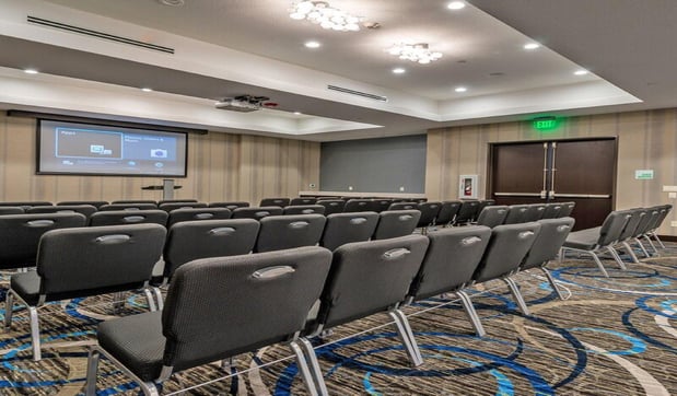Images Holiday Inn Austin Airport by IHG