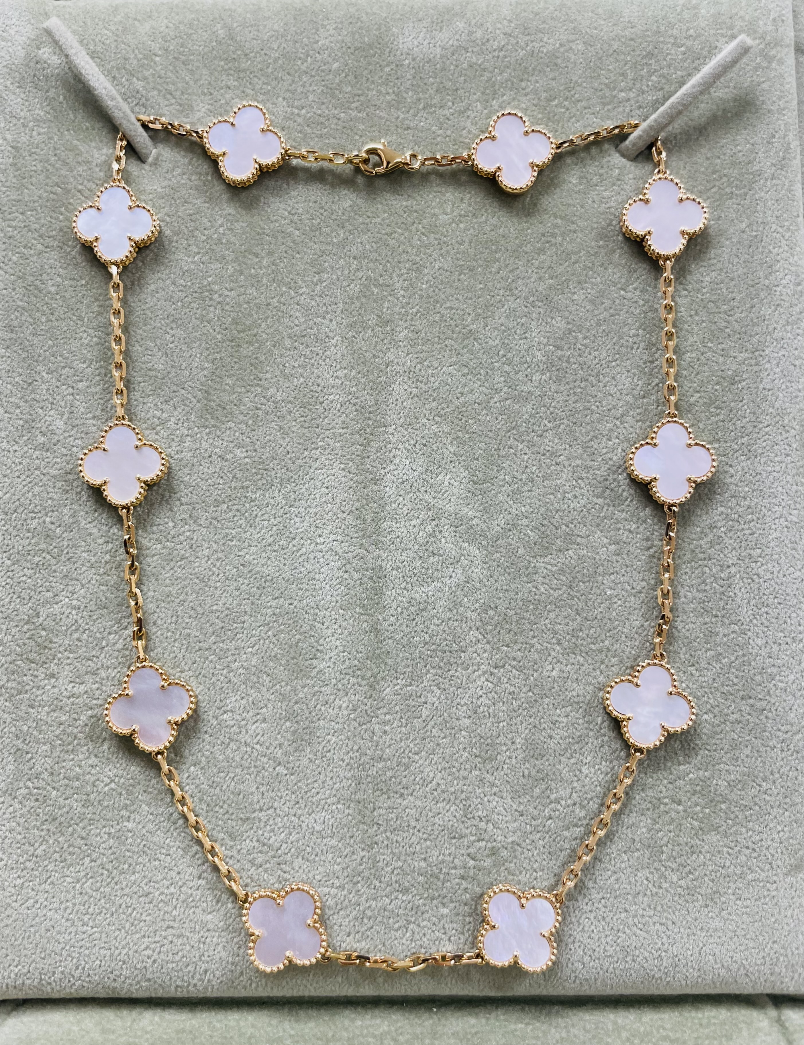 Images KOMEHYO（コメ兵）買取センターアミュプラザくまもと