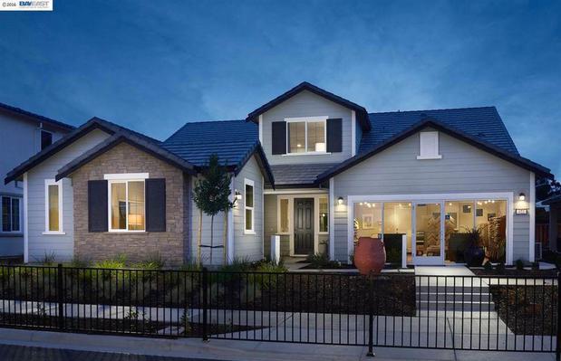 Images Brenda Vance - Our Perfect Pad - Compass REALTOR