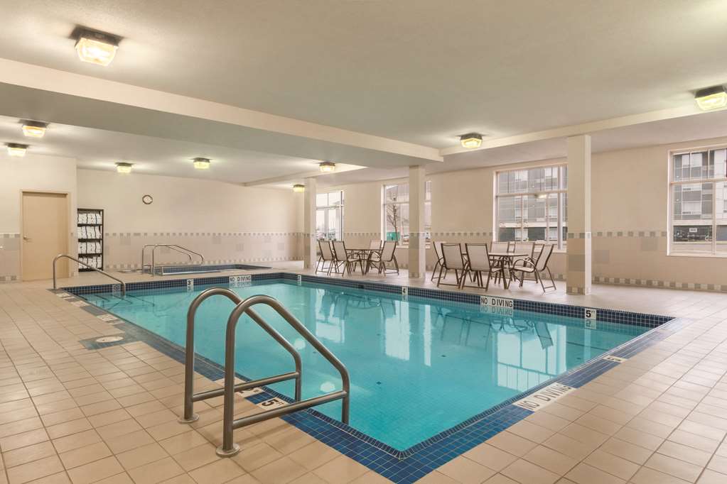 Pool Hampton Inn by Hilton Edmonton/South, Alberta, Canada Edmonton (780)801-2600