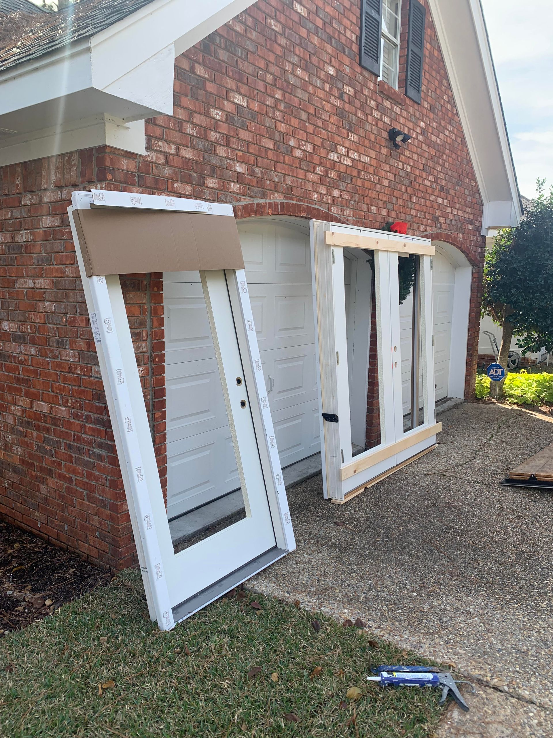 Helping Hand Roofing & Construction