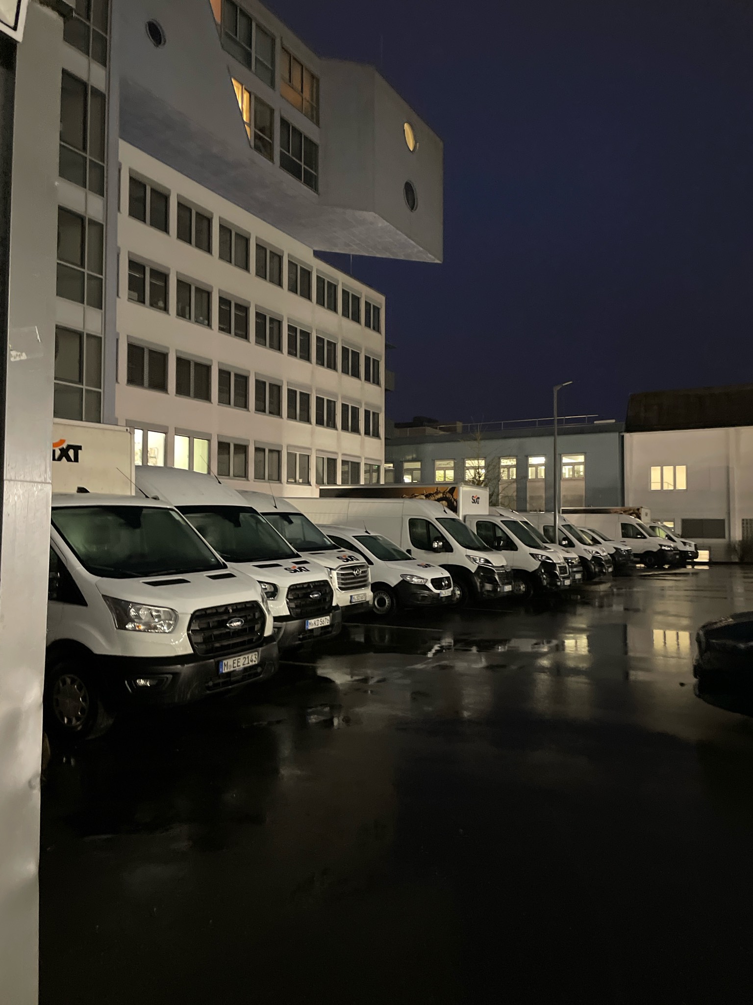 SIXT Mietwagen & Transporter mieten Stuttgart Vaihingen, Industriestr. 26 in Stuttgart