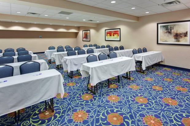 Images Holiday Inn Express & Suites Detroit-Novi by IHG