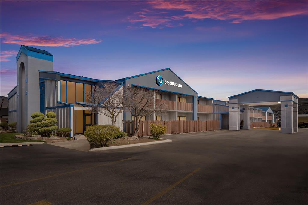 BW Wenatchee WA Twilight