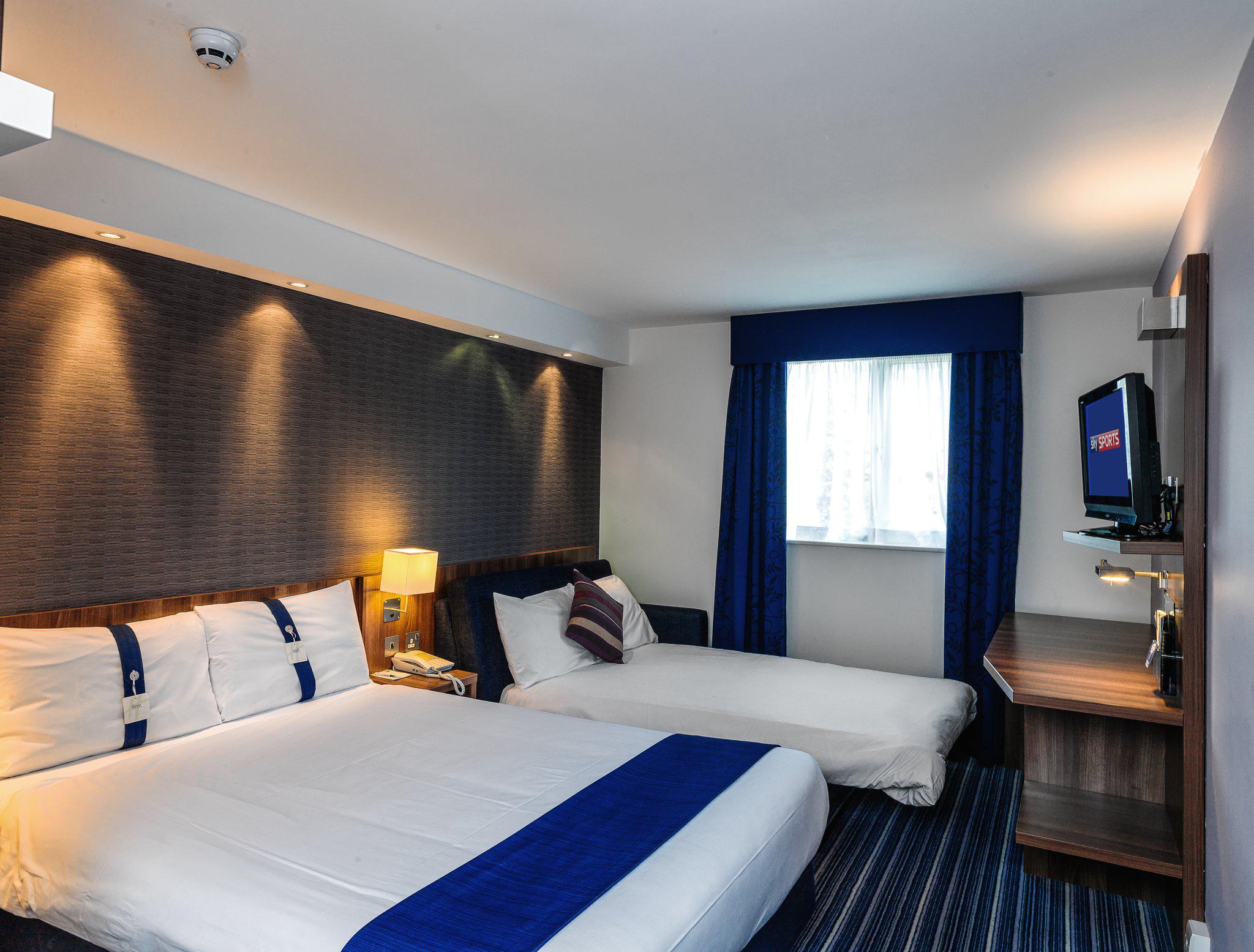 Images Holiday Inn Express London Gatwick - Crawley, an IHG Hotel