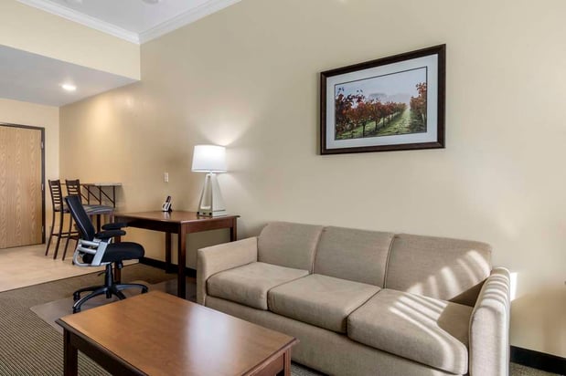Images Best Western Plus Grapevine Inn