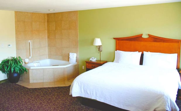 Images Hampton Inn & Suites College Station/US 6-East Bypass