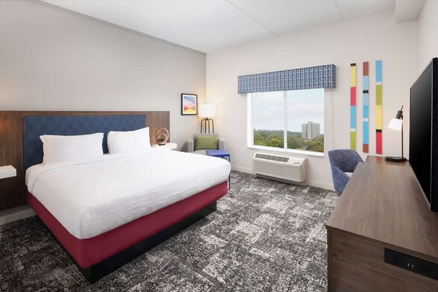 Images Hampton Inn & Suites Rochester Downtown