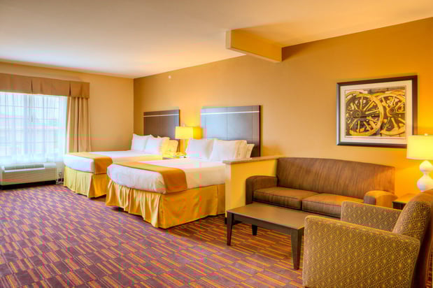 Images Holiday Inn Express & Suites Granbury by IHG