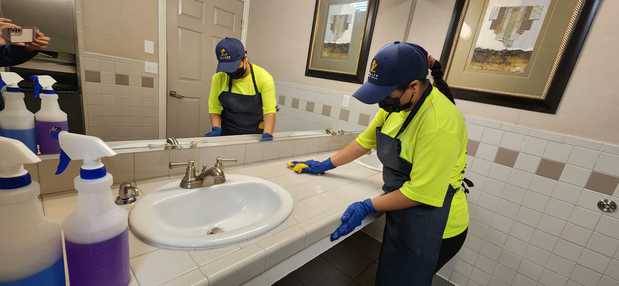 Images JZ Royalty Cleaning Services