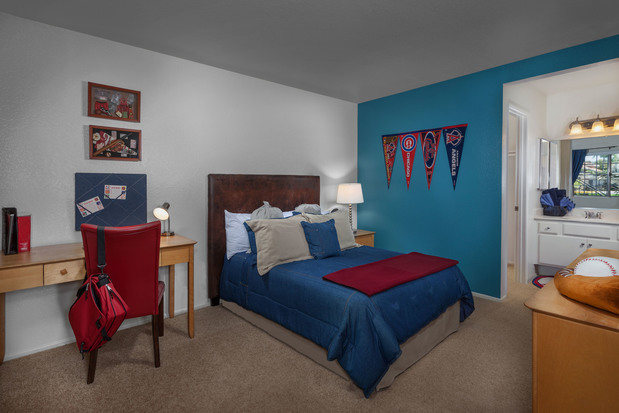 Images Green Valley Apartments