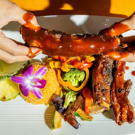 Wraptor Restaurant Bar Image