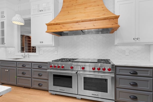 Images Foote & Moorefield, Inc.