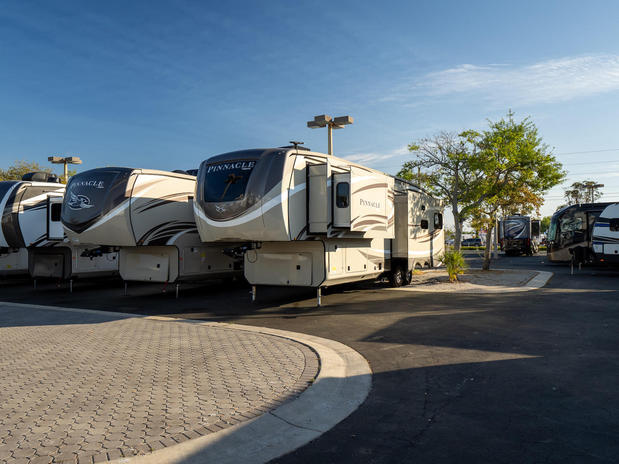 Images Blue Compass RV Sarasota