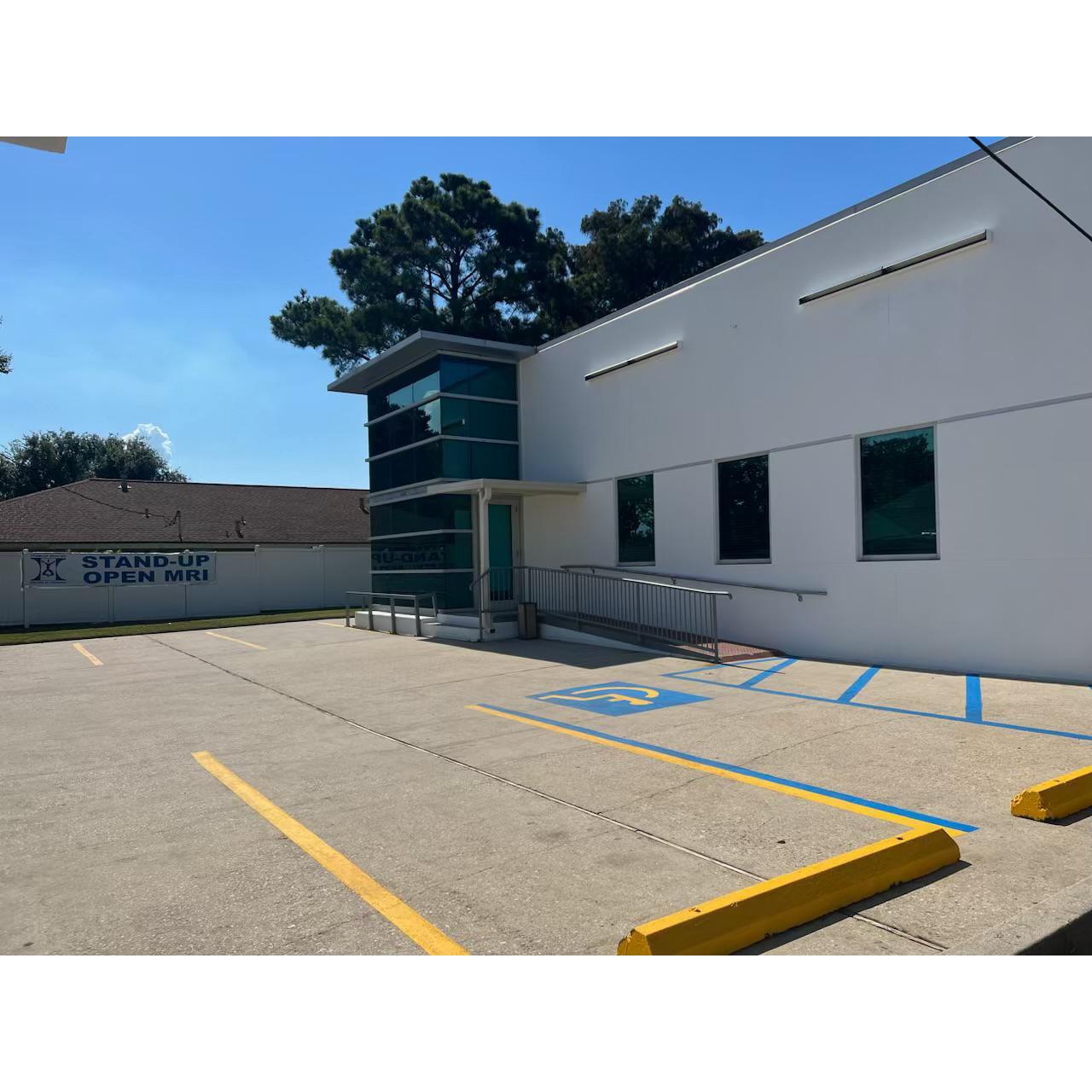 Stand-Up Open MRI Centers of LA