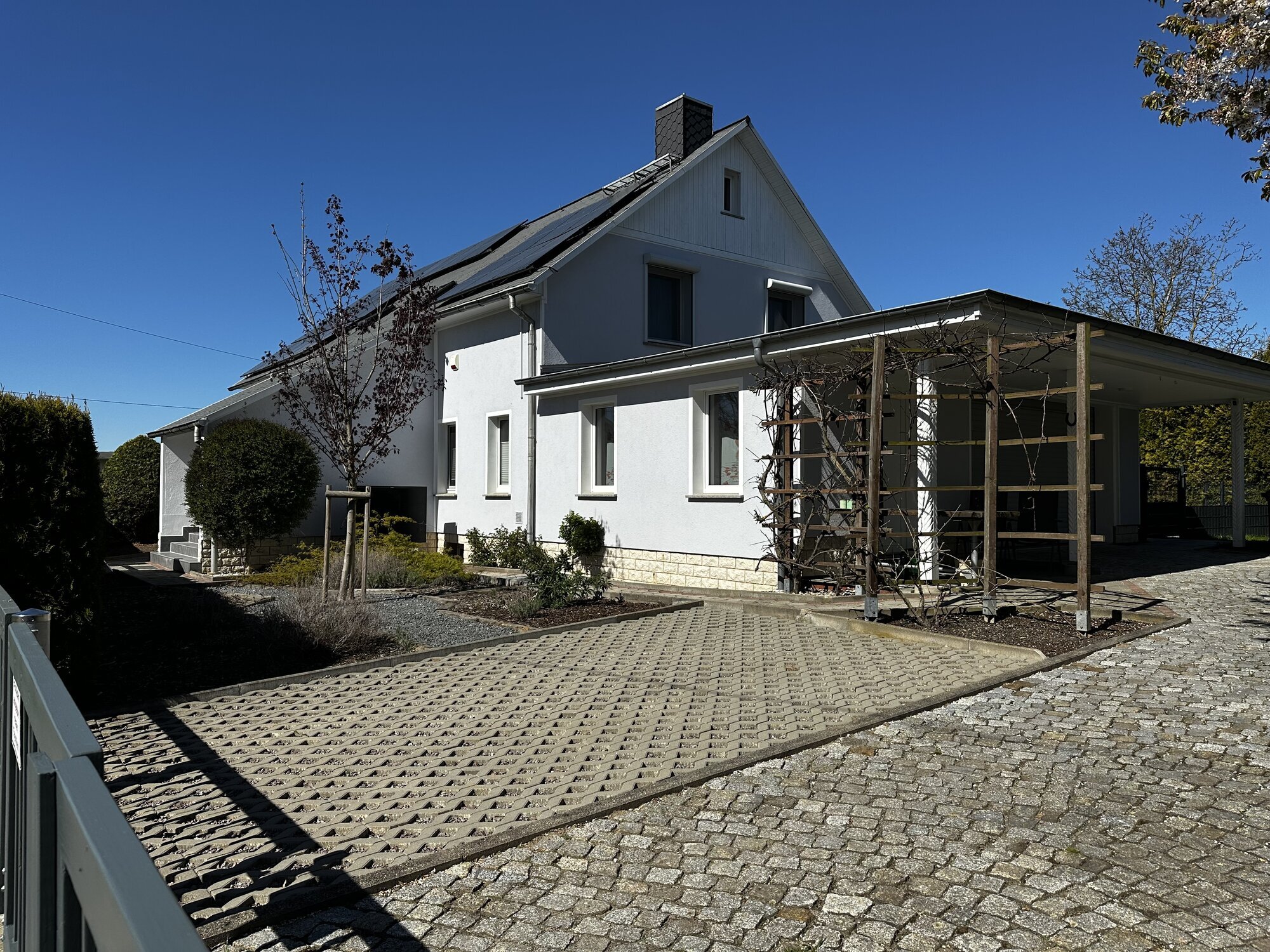 P  G INVEST GmbH, Vogtstraße 01 in Waldheim