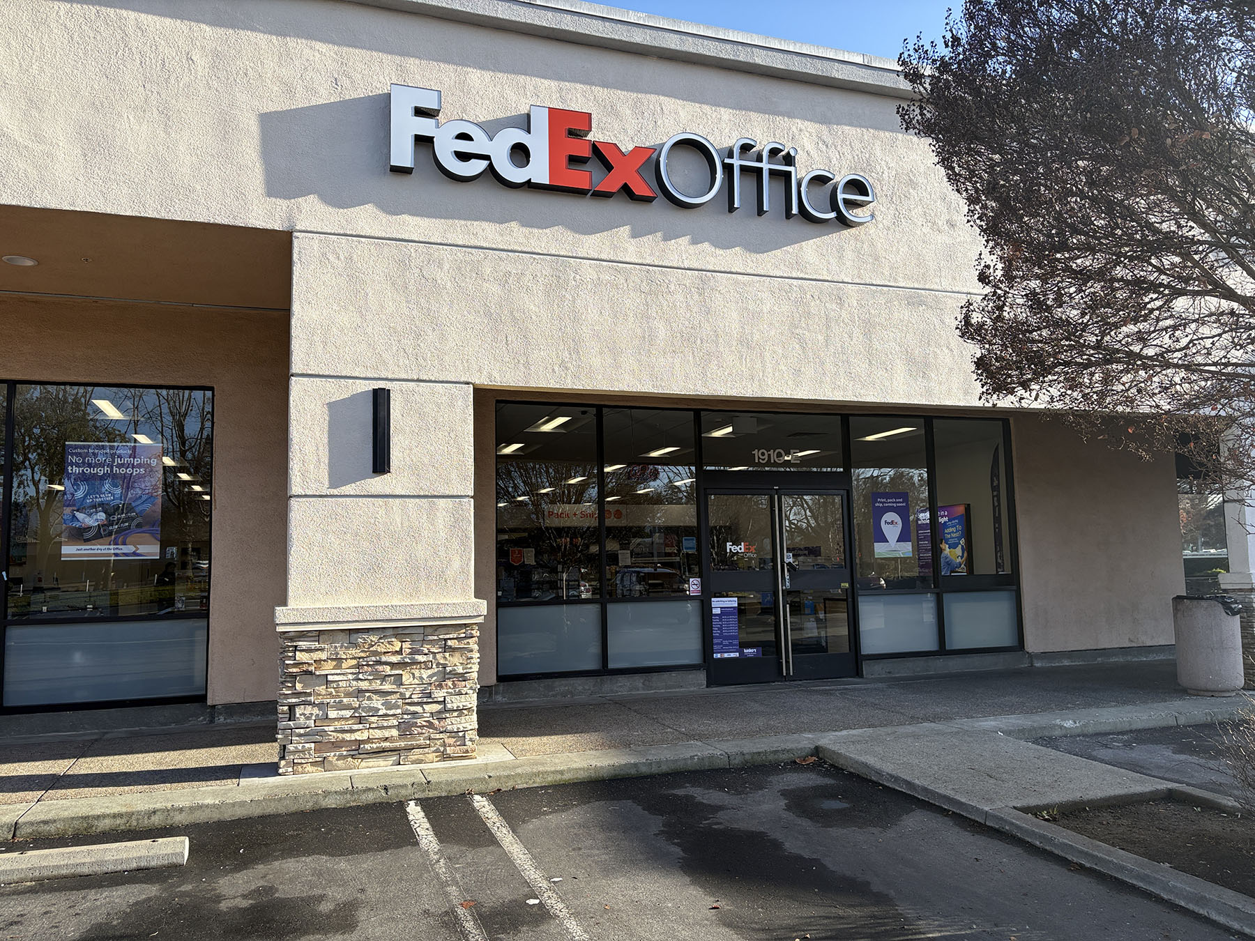 FedEx Office Print & Ship Center Image