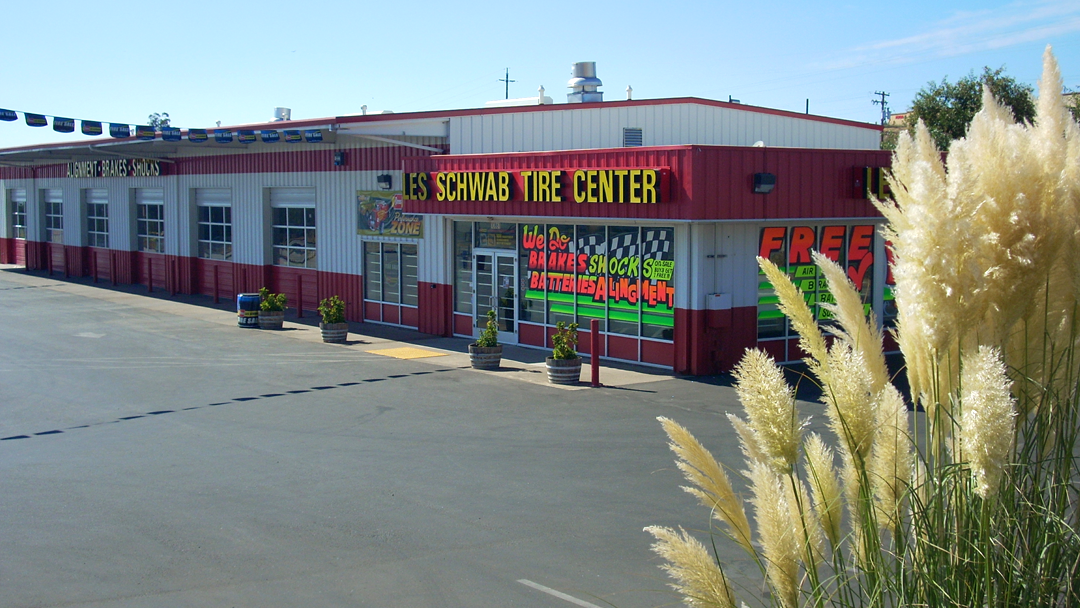 Les Schwab Tire Center