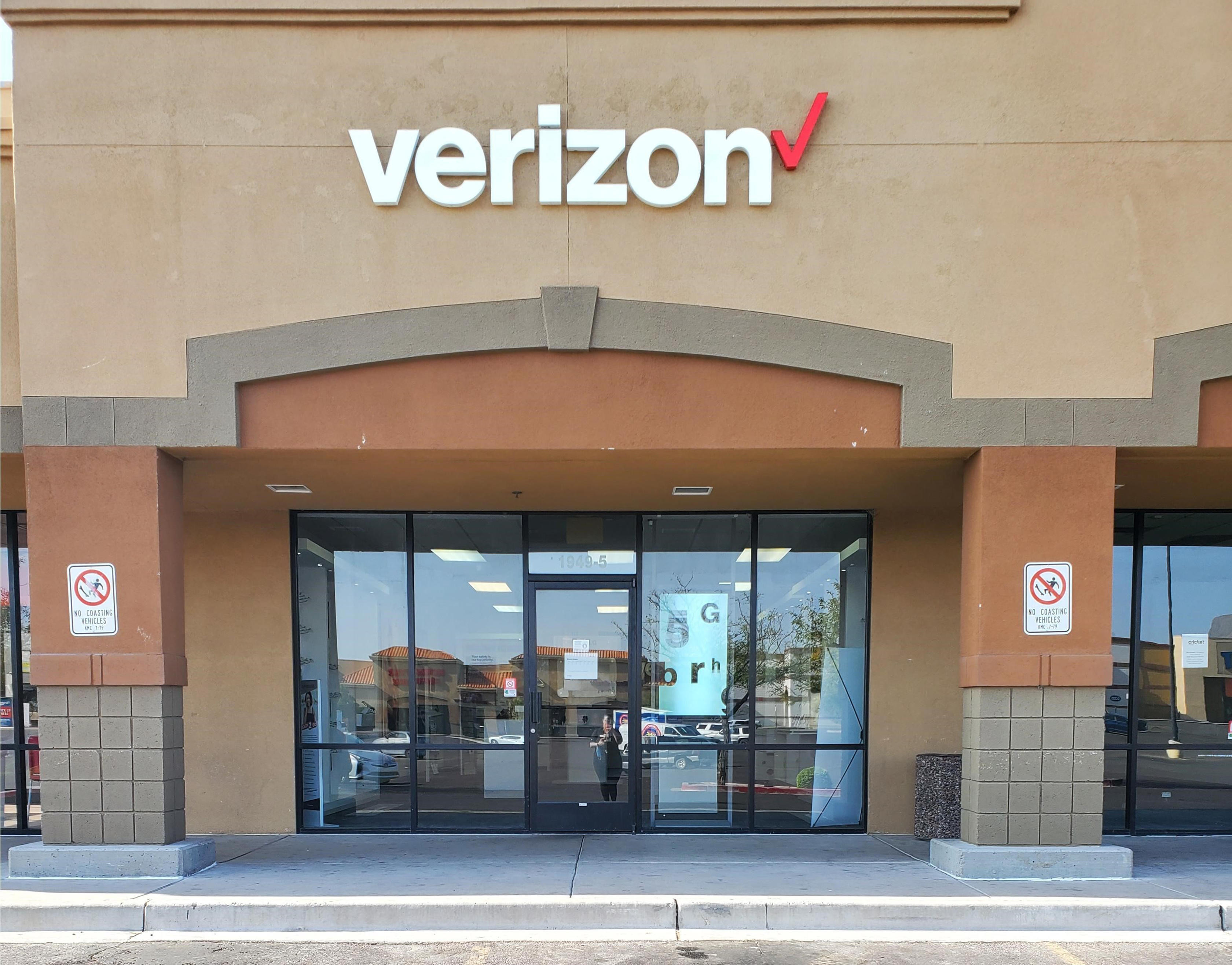 Verizon Authorized Retailer – GoWireless Photo