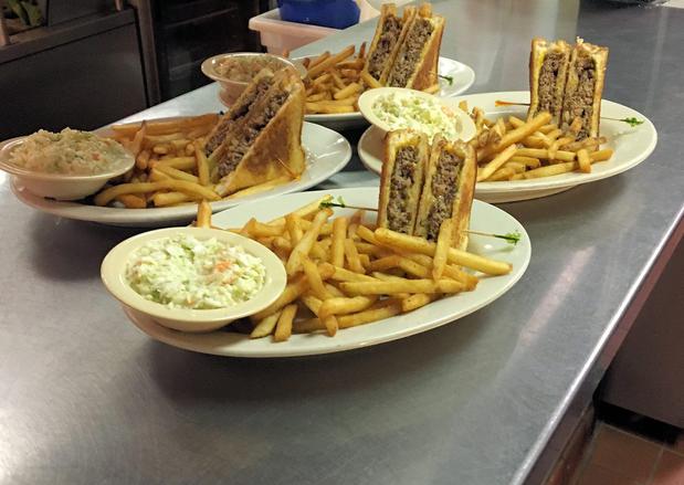 Images Harvey's Family Restaurant