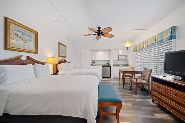 Images Holiday Inn & Suites Clearwater Beach S-Harbourside by IHG