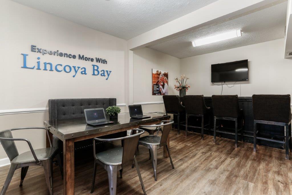 Lincoya Bay Apartment Homes Photo