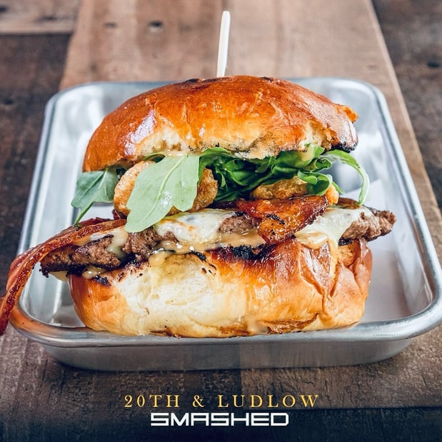 Images Topside Tavern - American Restaurant & Bar