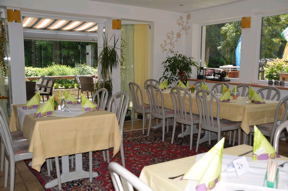 Habermannskreuz Wald Pension, Habermannskreuz 1 / An der B47 in Erbach