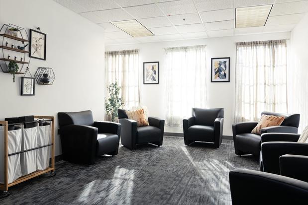 Images Pasadena Villa Outpatient - Knoxville