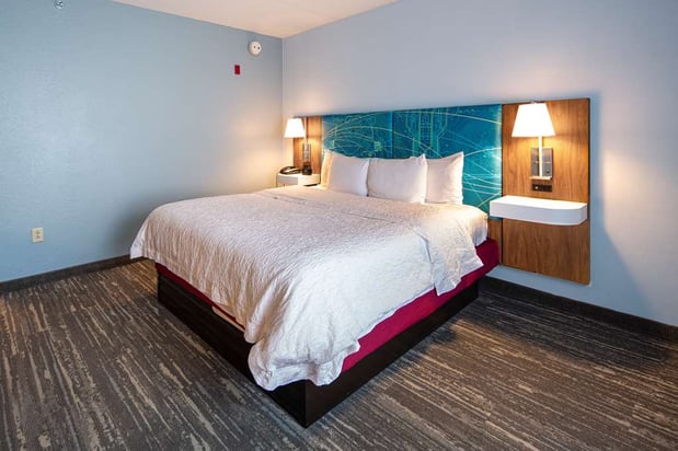 Images Hampton Inn & Suites Charlotte-Airport