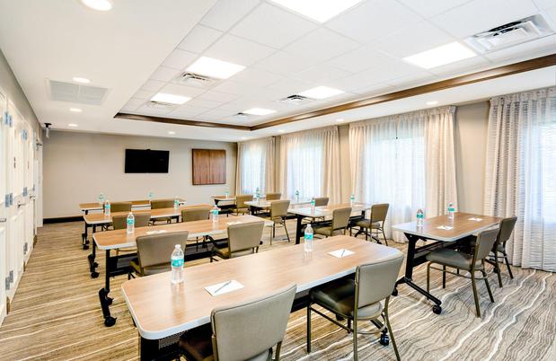 Images Staybridge Suites Fort Lauderdale Airport - West by IHG