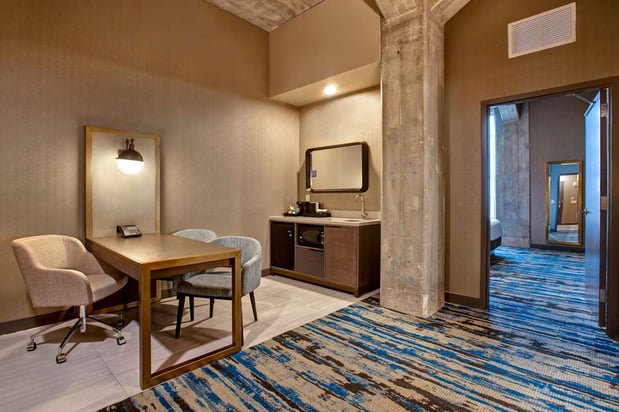 Images Embassy Suites by Hilton Rockford Riverfront