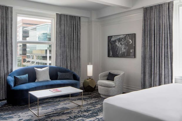 Images Amway Grand Plaza, Curio Collection by Hilton