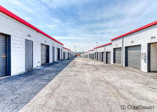 Images CubeSmart Self Storage