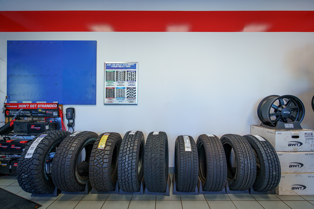Tire Discounters on 4414 Brandt Pike in Dayton