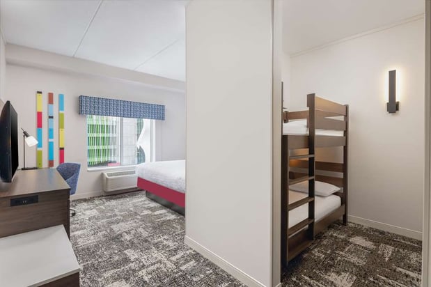 Images Hampton Inn & Suites Rochester Downtown