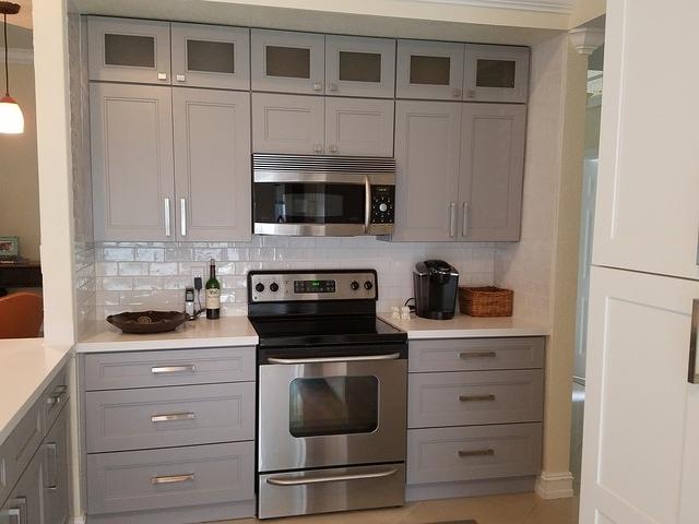 Storm Grey Kitchen Cabinets
https://www.cabinetdiy.com/grey-kitchen-cabinets