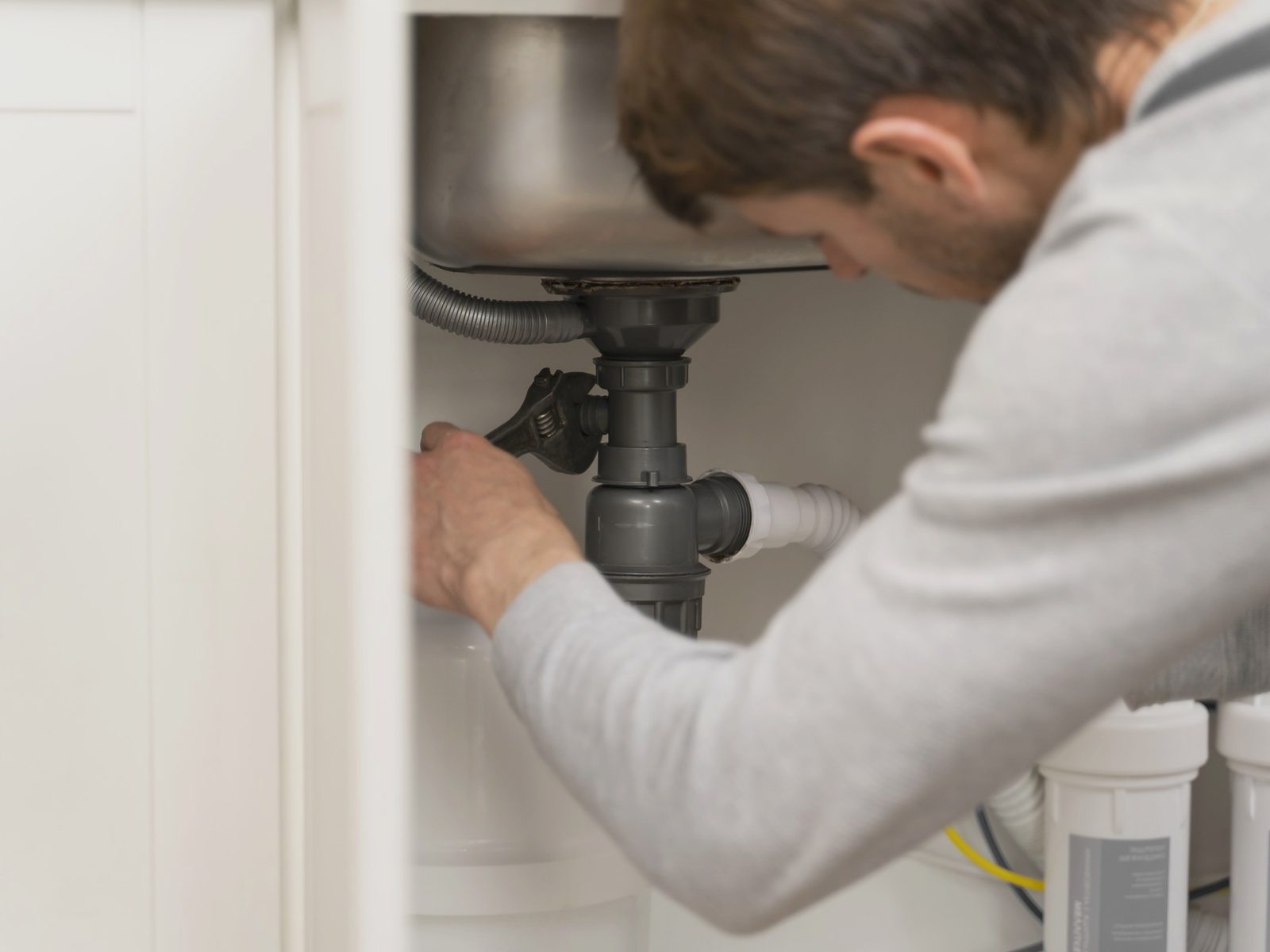 A To Z Plumbing &amp; Gas Logo