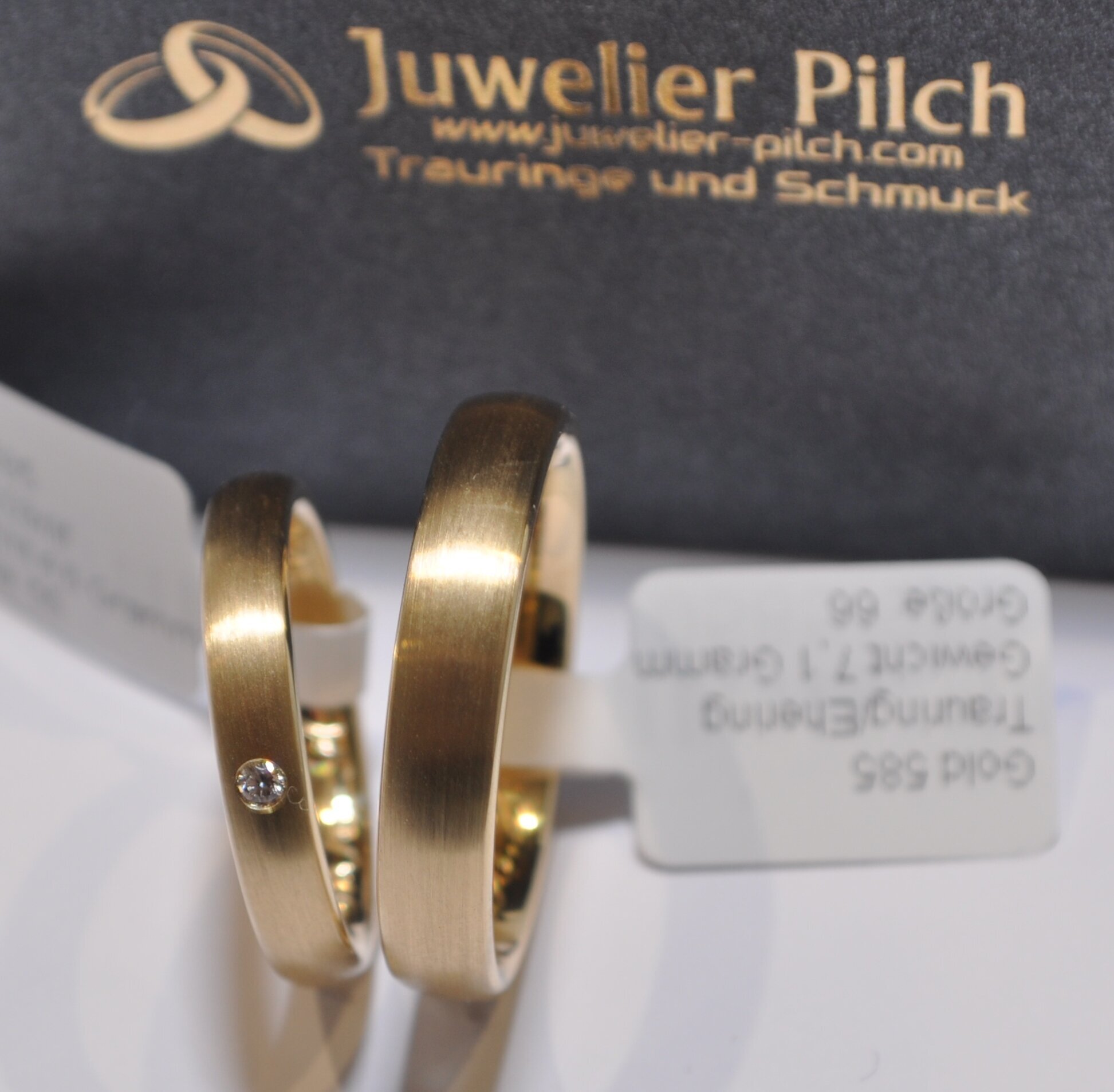 Kundenbild groß 69 Trauringstudio Erding - Trauringe Verlobungsringe Schmuck by Juwelier Pilch