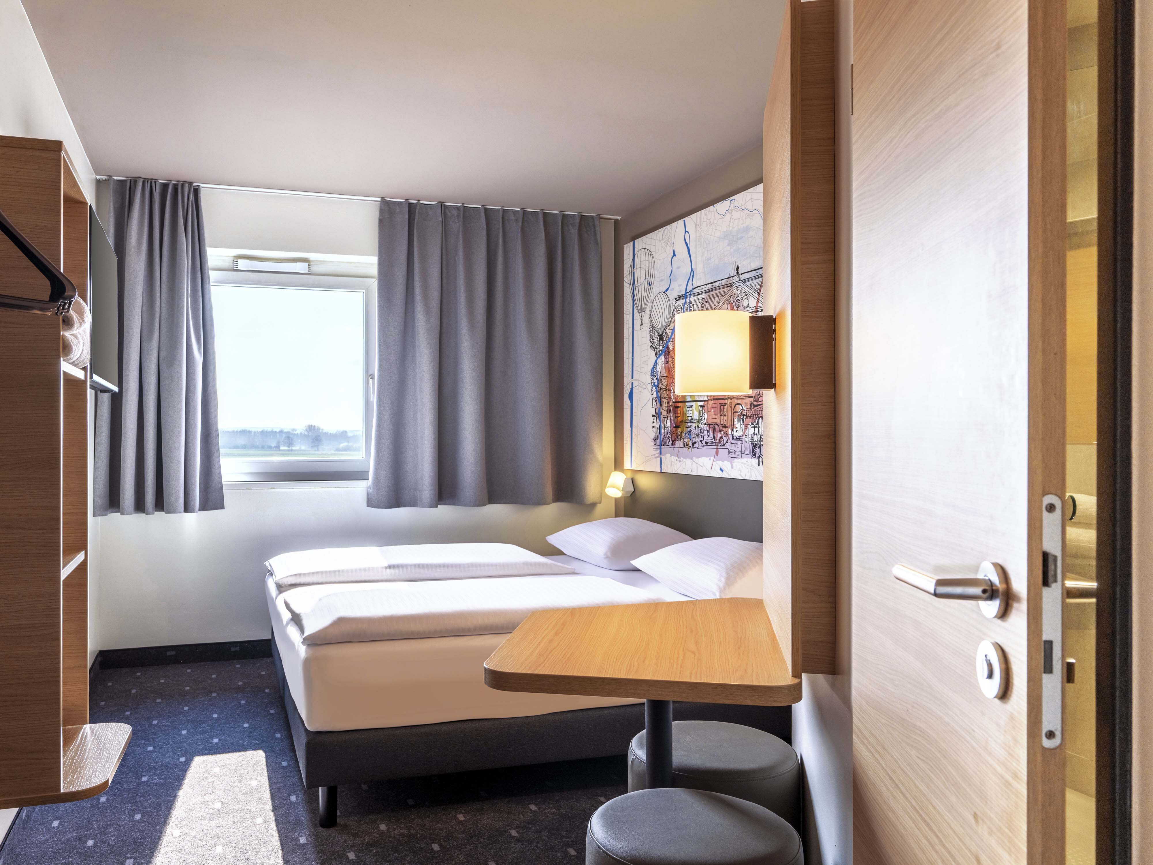 Bilder B&B HOTEL Erlangen-Süd