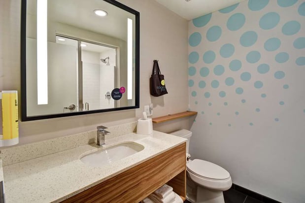 Images Tru by Hilton Raleigh Durham Airport