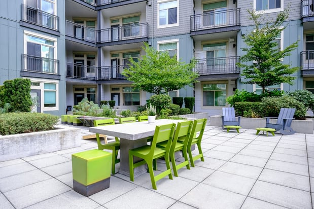 Images Elan Redmond Apartments