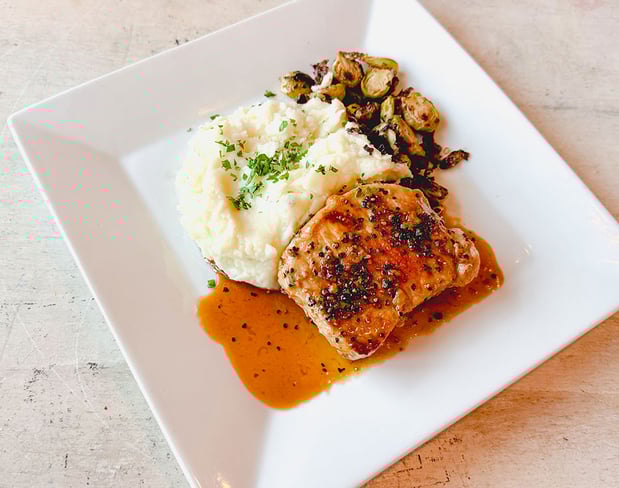 Images Tipsy on Main Kitchen & Cocktails